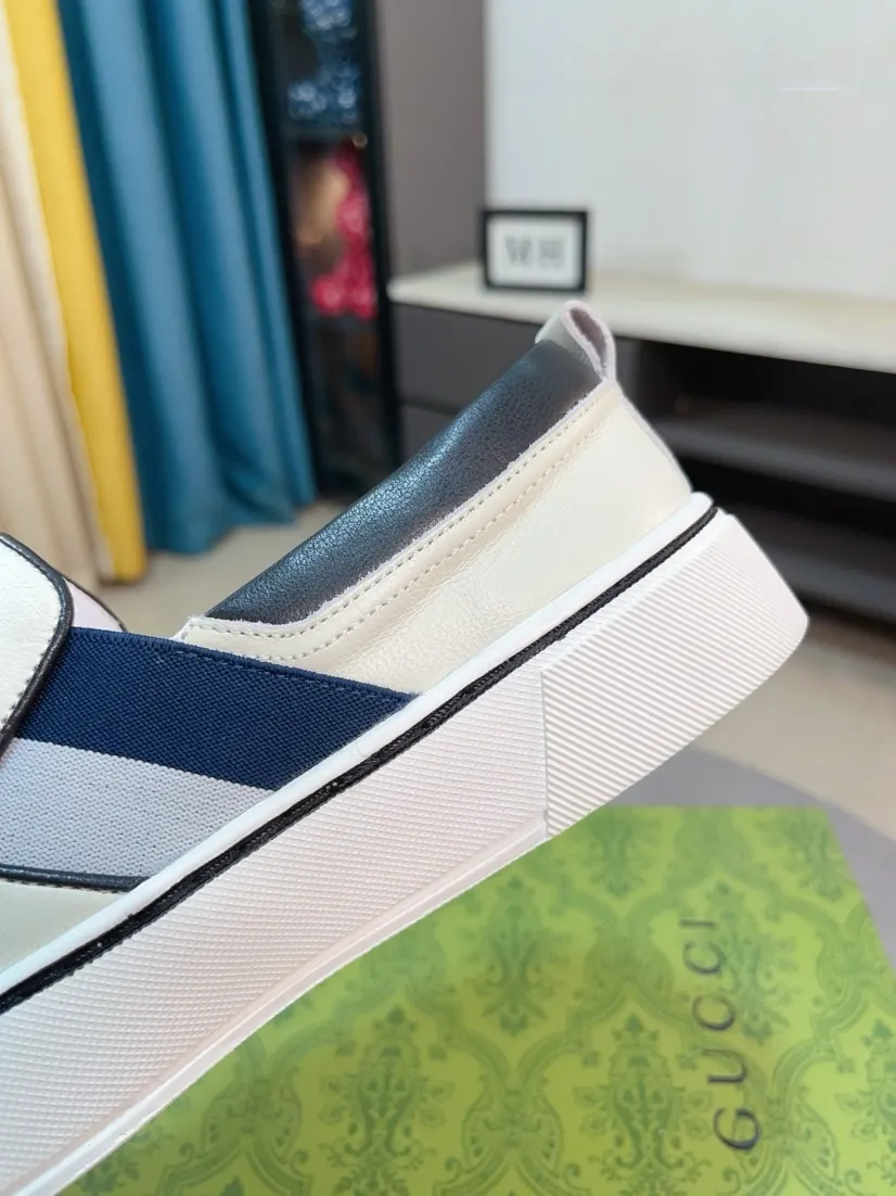 Men's shoes 💰458🌹🌹GUCCI [Gucci] New high-end brand of men's shoes, the latest fashionable casual men's shoes, trendy and versatile, relaxed and sporty style, uppers imported from Italy, first-layer cowhide, genuine leather lining, and ultra-fine workmanship. Original personalized fashionable rubber wear-resistant outsole, light and comfortable on the foot, size 38-44